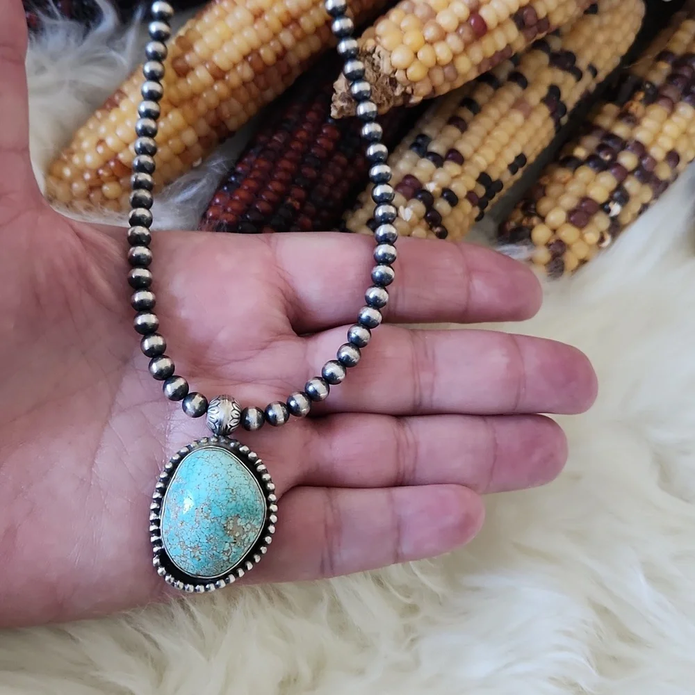 Besutuful NWT Native American Navajo Turquoise Pendant & Pearl Necklace 🩵🩶♥️🎁 - Picture 9 of 16
